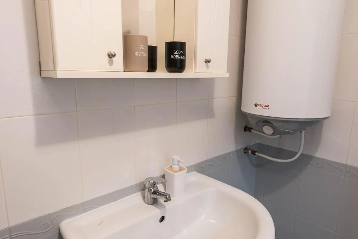 Cozy Space Near Grand Mall Varna