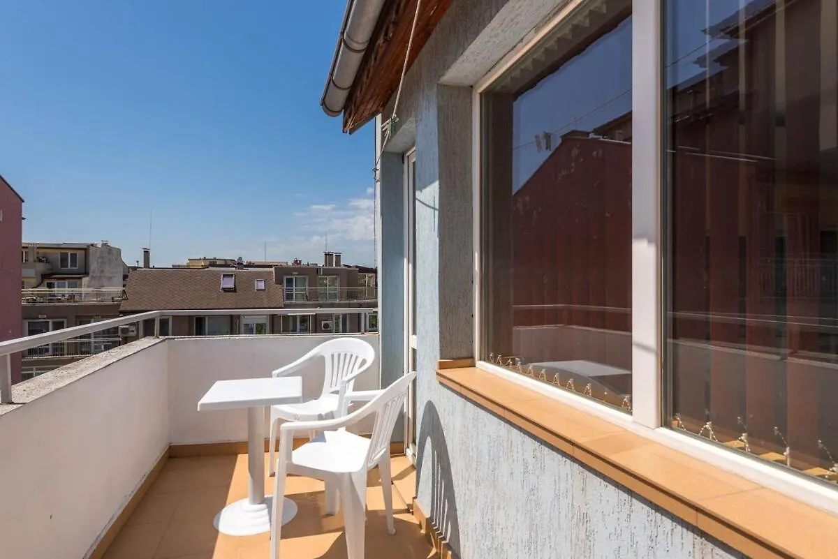 Cozy Space Near Grand Mall Varna 0*,  Bulgaria
